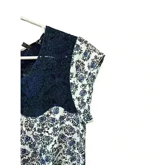 Daniel Rainn Womens Shirt Small Blue Lace Embroidery Boho Blouse - Picture 4 of 8